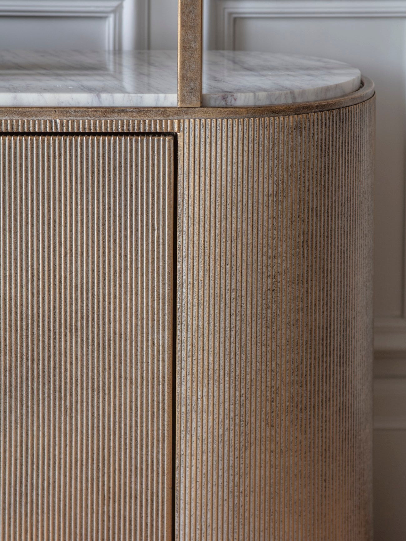 Orano Smoked Glass Shelving Unit